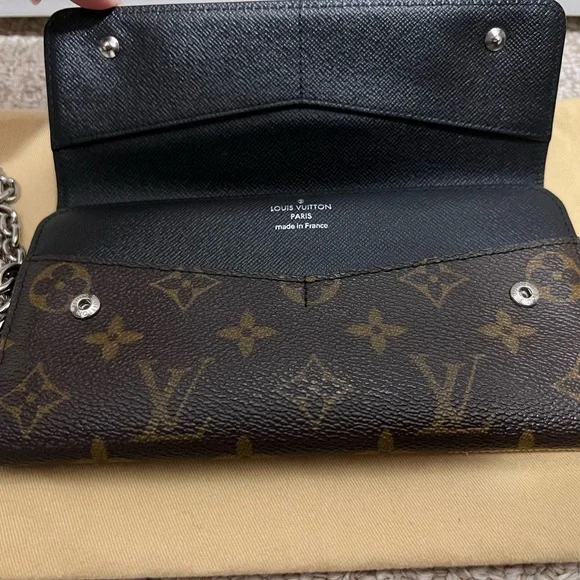 Louis Vuitton Monogram Macassar Wallet on Chain, Excellent condition - Picture 4 of 10